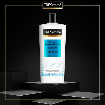 Moisturizing Shampoo Tresemme HIDRATACIÓN INTENSA 685 ml