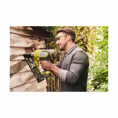 Nail gun Ryobi R15GN18-0 18 V