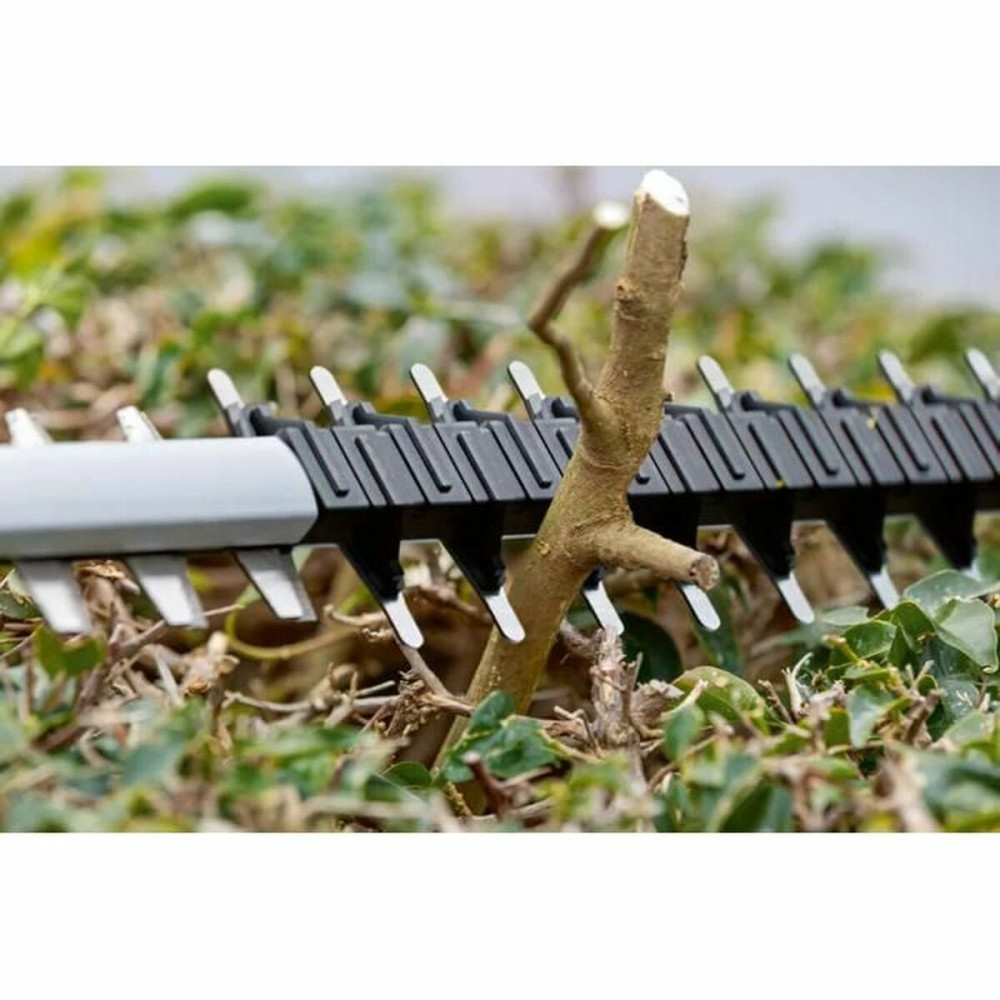 Hedge trimmer BOSCH 06008C9500 18 V