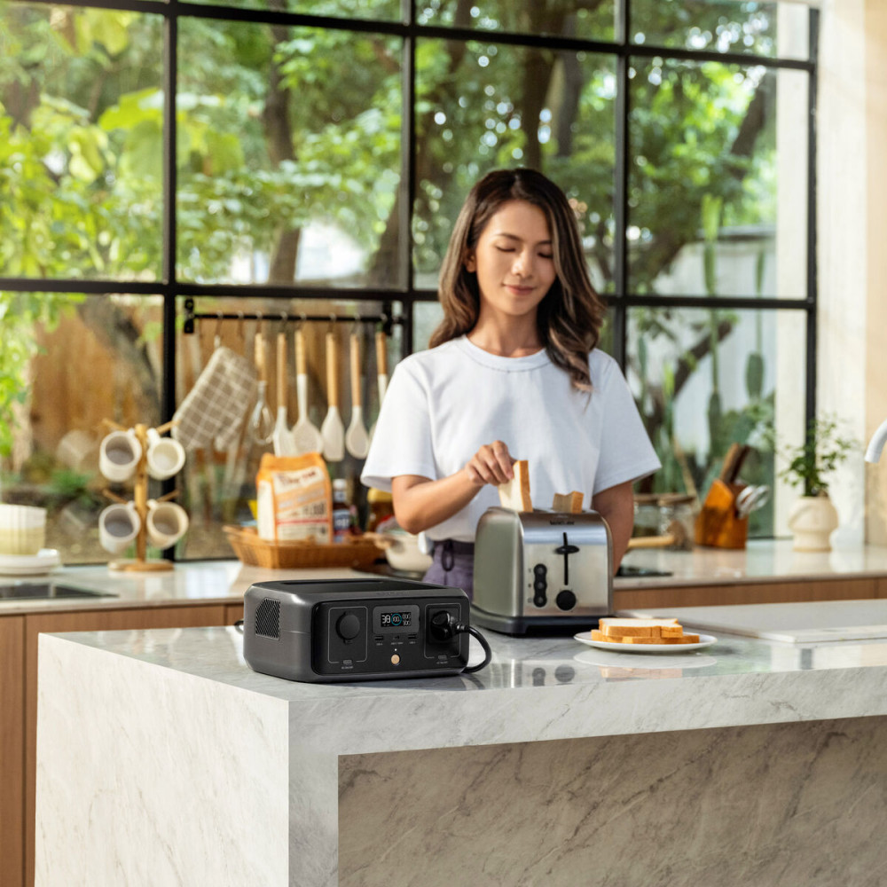 Portable Solar Generator Ecoflow RIVER 3 UPS