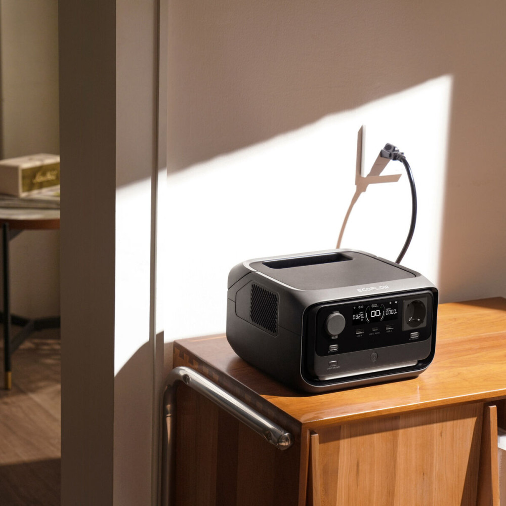 Portable Solar Generator Ecoflow RIVER 3 UPS