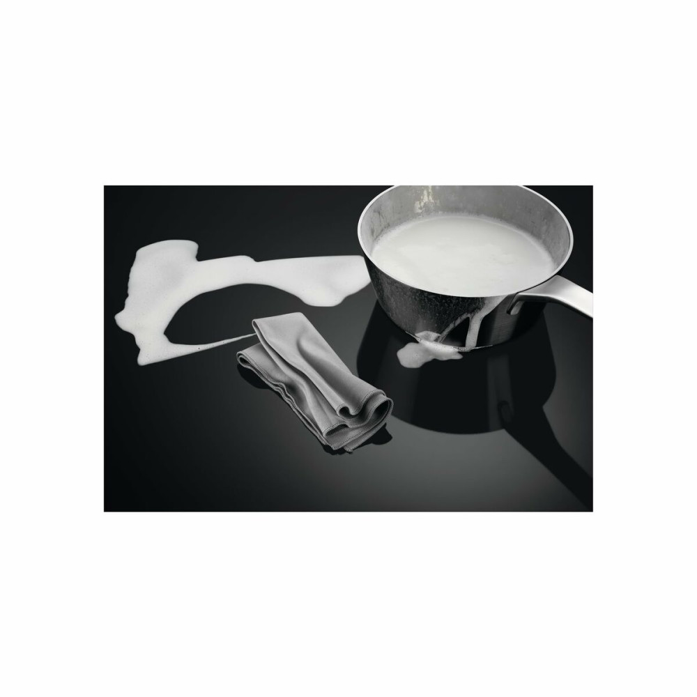 Induction Hot Plate Electrolux TCH74B01FB 71 cm 3200 W 7350 W