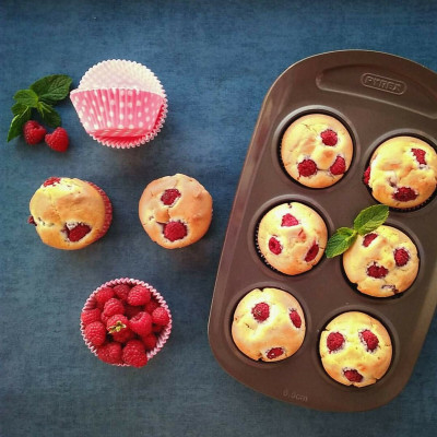 Muffin Tray Pyrex Brown