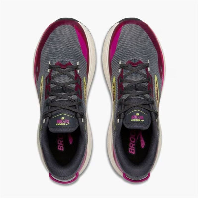 Trail running shoes for women Brooks Divide 6 Fuchsia