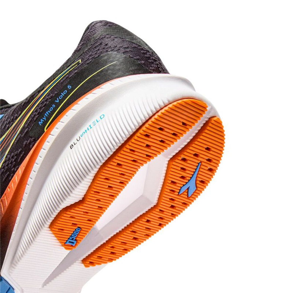 Running Shoes for Adults Diadora Mythos Blushield Volo 5 Black